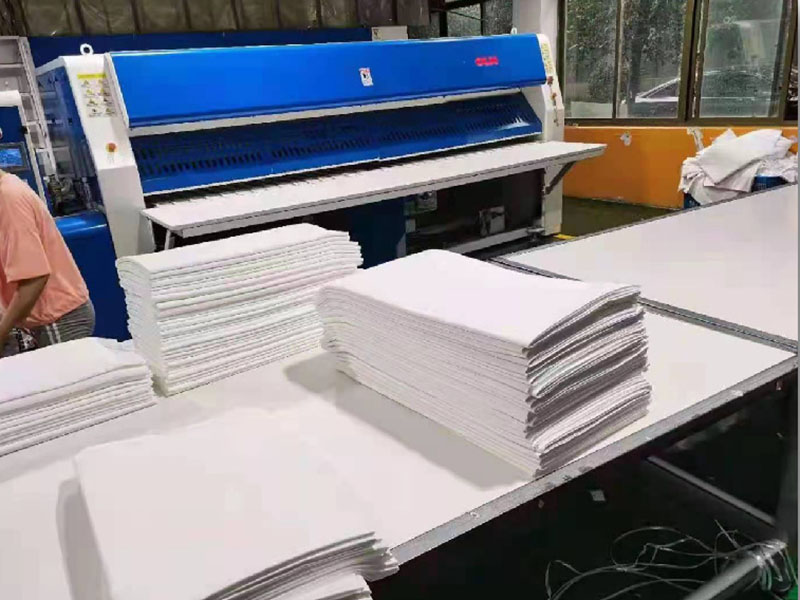 八道江高速熨烫机-01